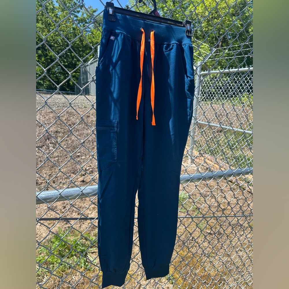 Figs XXS Zamora joggers scrub bottoms NWOT